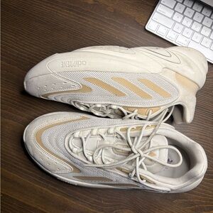 Adidas Men's White and Tan Sneakers
